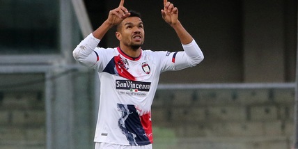 Crotone, Genoa nel mirino. Palestra e terapie per Messias