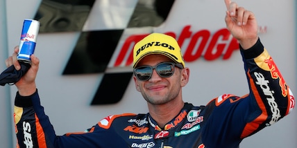 Gp Valencia, Moto2: trionfa Martin in volata, Bezzecchi terzo