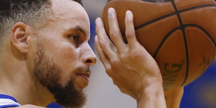 Nba: rientro con sconfitta per Curry, i Clippers travolgono Houston