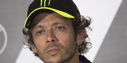 MotoGp, Valentino Rossi: "Ritiro? Non è vero, correrò con Petronas"