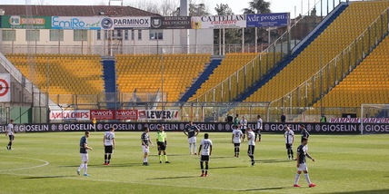 Parma, con l'ufficialità del nuovo protocollo allenamenti collettivi