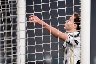 Moviola Juve-Napoli: rigori su Chiesa e Zielinski