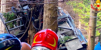 Funivia Mottarone, sequestrati i video. Morto operatore tv per malore