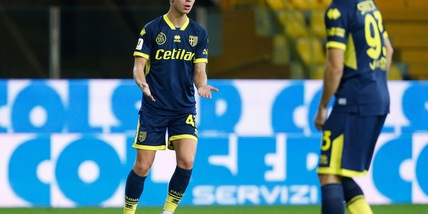 Juve, Nicolussi Caviglia si presenta a Parma: "Mi ispiro a Cruyff"