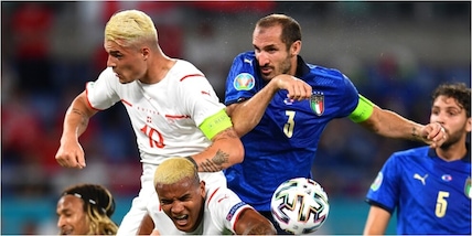 Italia-Svizzera, Chiellini sostituito al 25': infortunio muscolare