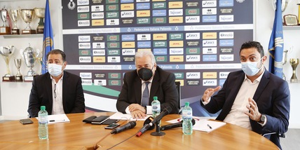 De Giorgi sulla panchina azzurra, Mazzanti resta CT delle donne