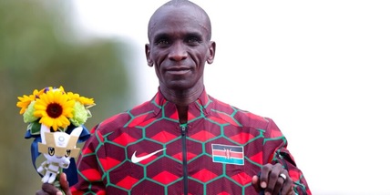 Kipchoge come Bikila e Cierpinski: vinta la seconda maratona olimpica