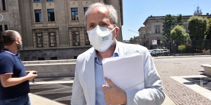 Crisanti: "Il Green Pass non dà sicurezza, è una bufala"