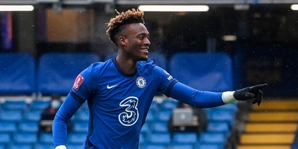 Roma, Abraham è sbarcato nella Capitale: ora le visite e la firma