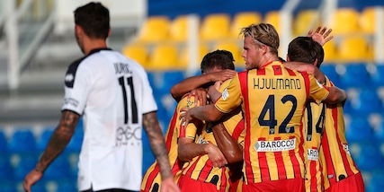 Coppa Italia, il Lecce elimina il Parma di Maresca. Poker Empoli