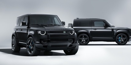 Land Rover Defender V8 Bond Edition: l'omaggio a 007