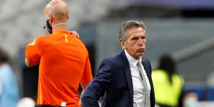 Il St.-Etienne rimonta l'Angers: lancio di razzi, match ritardato