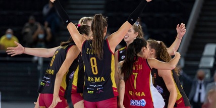 Una bella Roma batte Firenze in rimonta