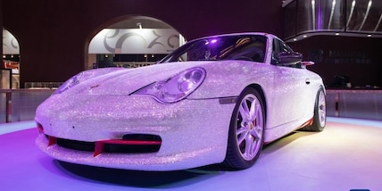 Porsche GT3, quella esposta in Cina è ricoperta di diamanti