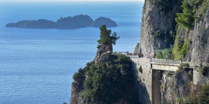 Sorrento Positano Panoramica e Ultramarathon, rivelate le T-shirt. Si corre il 5 dicembre