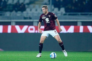 Toro, Cairo prova a trattenere Pobega