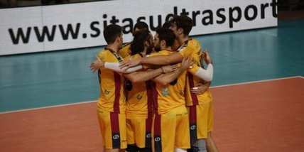 Castellana Grotte vince in volata la maratona con Santa Croce