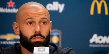 Barcellona, Mascherano elogia Xavi: "Può fare grandi cose"