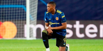 BBC Sport: "Lo United ha rifiutato l'offerta del Siviglia per Martial"
