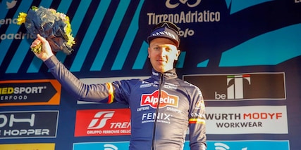 Tirreno-Adriatico: seconda tappa a Merlier, Ganna resta leader