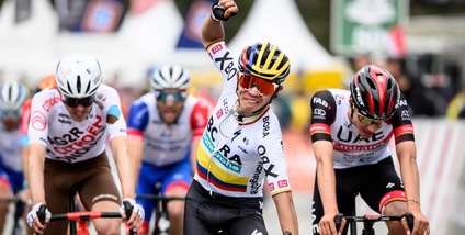 Giro di Romandia 2022: Higuita vince la tappa regina, Dennis al comando