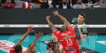 Perugia accorcia le distanze, superata Civitanova in quattro set