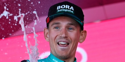 Giro d'Italia, Kamna vince la 4ª tappa. Maglia rosa a Lopez