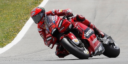 MotoGp, Bagnaia in pole nel Gp di Francia: doppietta Ducati con Miller 2°