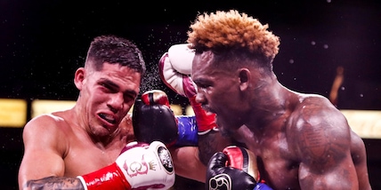 Charlo stende Castano: cintura unificata dei pesi superwelter