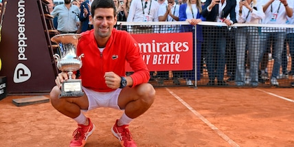 Djokovic vince gli Internazionali d'Italia: Tsitsipas ko in due set
