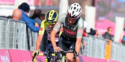 Giro d'Italia, 12ª tappa a Oldani. Lopez conserva la maglia rosa