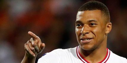 Marca: "Real Madrid avvisato: Mbappé tratta ancora con il Psg"