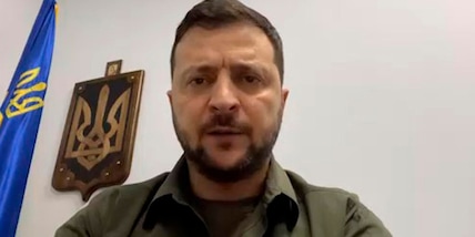 Zelensky: "La situazione in Donbass è estremamente difficile"