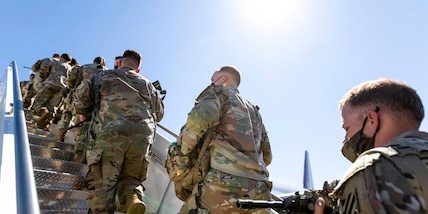 Ucraina, Pentagono valuta l'invio di truppe ad ambasciata Usa