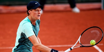 Roland Garros, avanti Sinner, Sonego e Cecchinato. Fuori Zeppieri