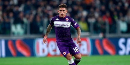 Fiorentina, fuori dal Franchi striscione pro Torreira
