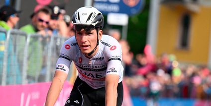 Giro d'Italia: Almeida positivo al Covid, costretto al ritiro