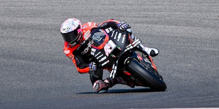 MotoGp, Aleix Espargaro il più veloce nelle libere 2 del Gp d'Italia: Bagnaia secondo