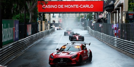 F1, Gp Monaco: acquazzone sul Principato, bandiera rossa e partenza ritardata