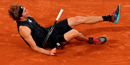 Roland Garros, Zverev ko con Nadal: infortunio shock, esce in lacrime