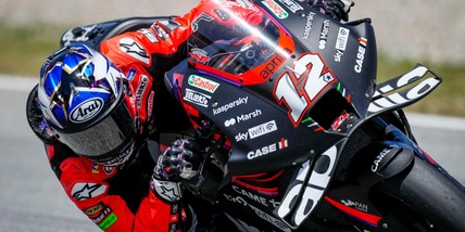MotoGp: l'Aprilia di Vinales guida il warm-up a Barcellona