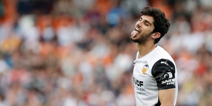 As: "Guedes in uscita, trattative in corso tra Valencia e Roma"