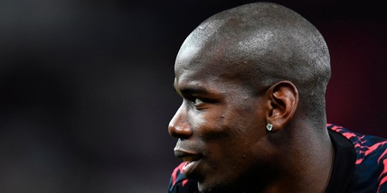 Pogba saluta lo United, Gary Neville: "Addio che lascia l'amaro in bocca"