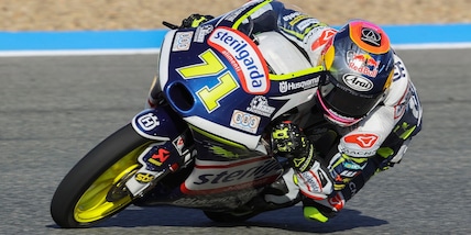 Moto3, Gp Olanda: vince Sasaki davanti a Guevara, out Foggia