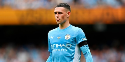 Foden, lite furiosa con la ragazza in spiaggia: colpa del telefono