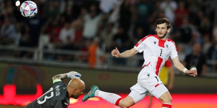 Kvaratskhelia, l'agente: "Era della Juve, Paratici l'aveva preso"