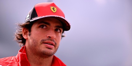 F1, Sainz: "Prima pole sorprendente, difficile con la pioggia"