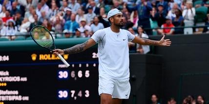Wimbledon, Tsitsipas si arrende al talento e follia di Kyrgios!