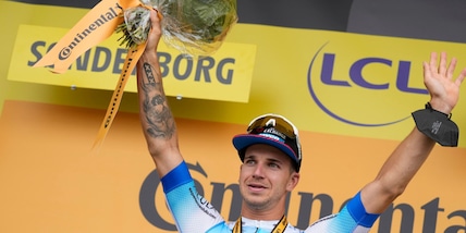 Tour de France, terza tappa a Groenewegen. Van Aert resta in giallo