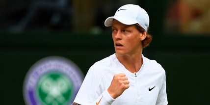 Sinner show, è ai quarti a Wimbledon: Alcaraz ko in quattro set